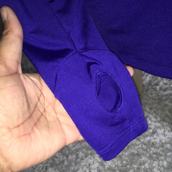 VS PINK Long sleeve/active shirt - Picture 2 of 5